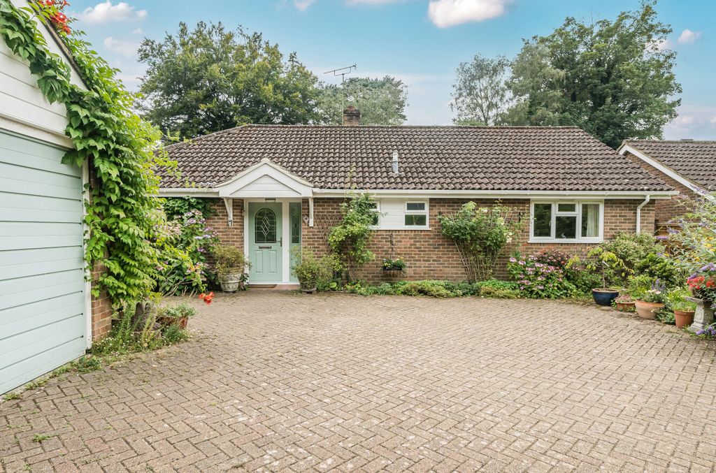 Property photo 1 of 21 1333507-2-6894Ded...