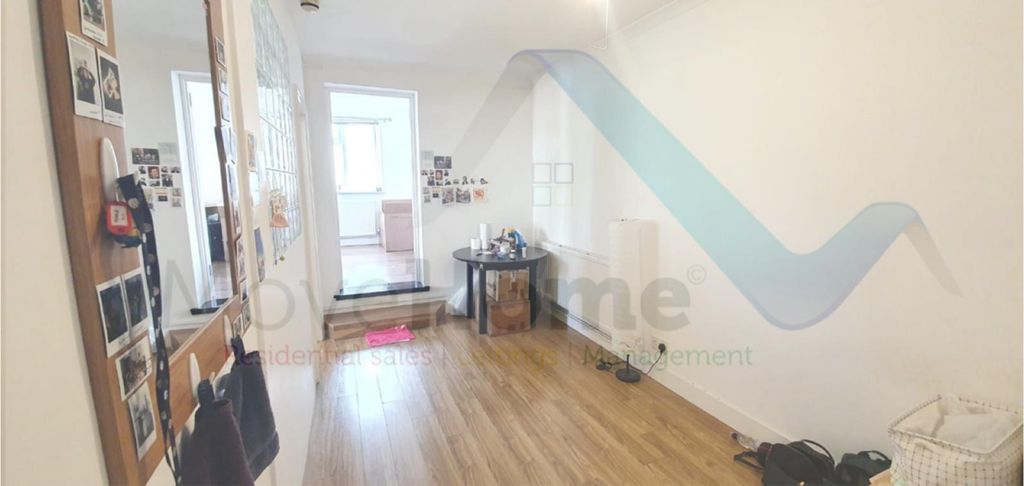 Property photo 1 of 4