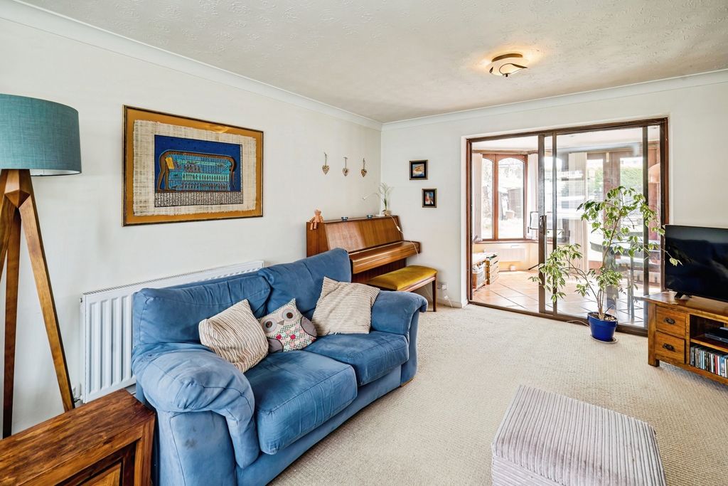 Property photo 3 of 16 Pbox-Img.Jpg