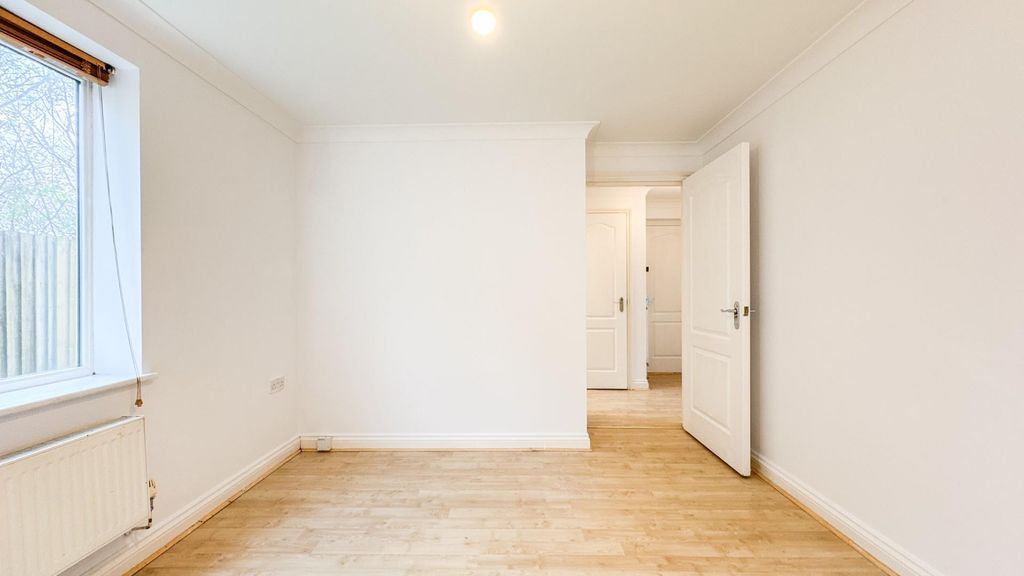 Property photo 3 of 11 Untitled-4596.Jpg
