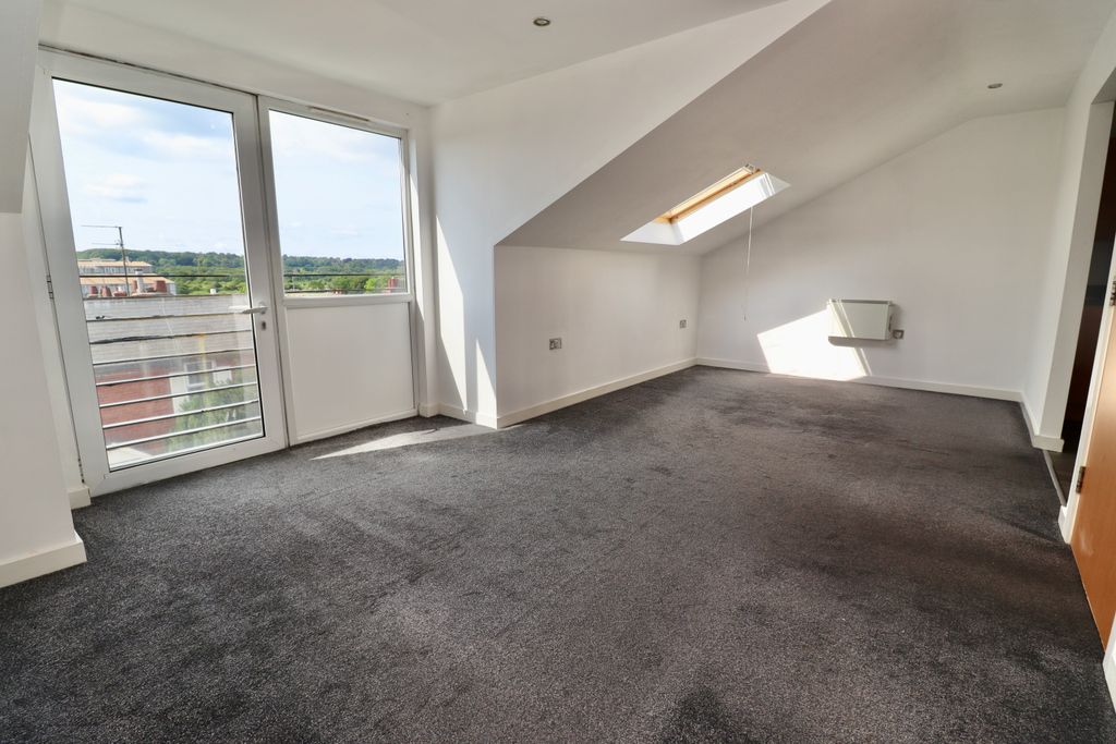 Property photo 3 of 11 Img_5297