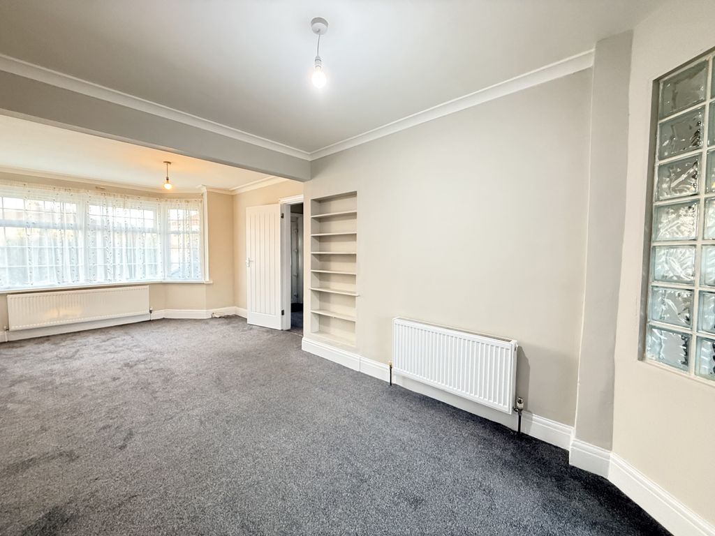 Property photo 2 of 13 Img_4292