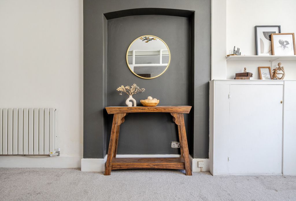 Property photo 1 of 17 1393507-8-6941521...