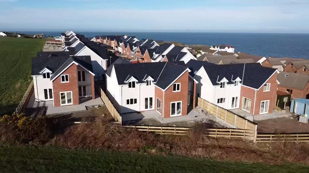 Property photo 2 of 29 Picture No. 79