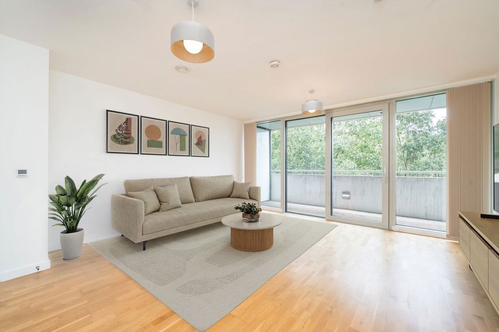 Property photo 2 of 7