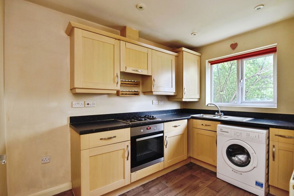 Property photo 3 of 17 Photo