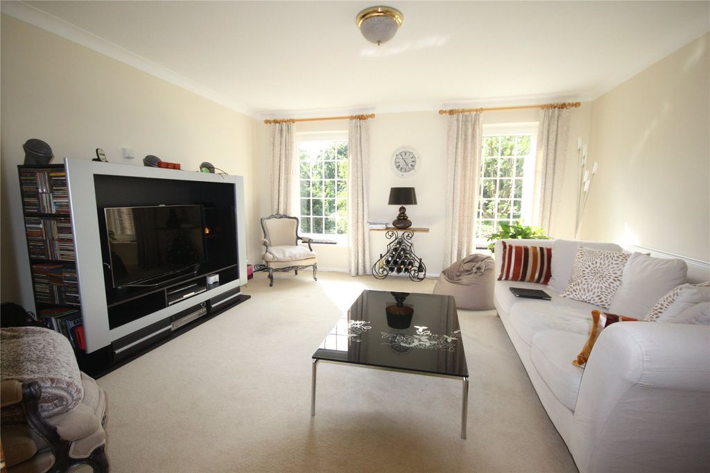 Property photo 2 of 5 Picture No. 04