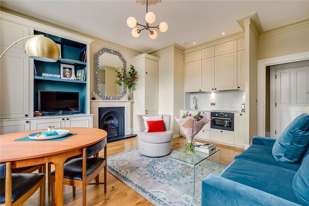 Property photo 2 of 7