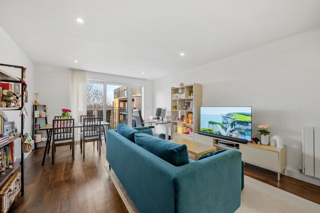 Property photo 2 of 17 Living Room