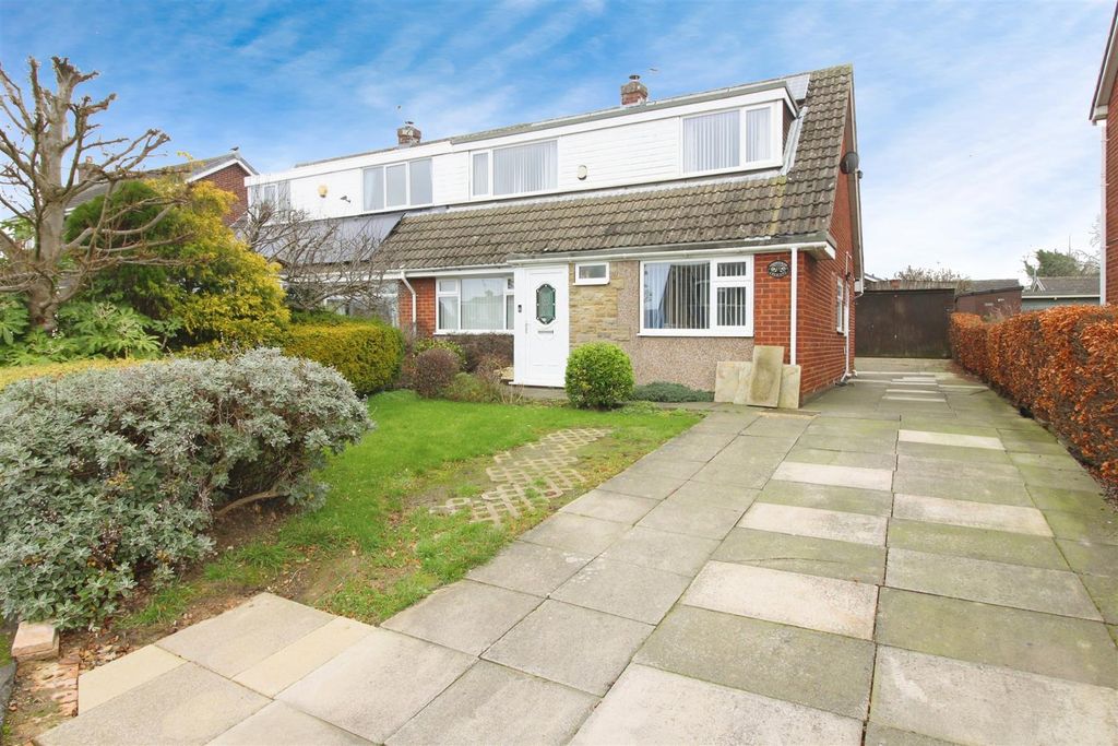 Property photo 1 of 12 External