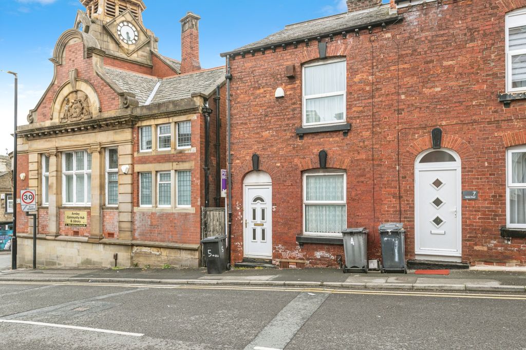 Property photo 1 of 15