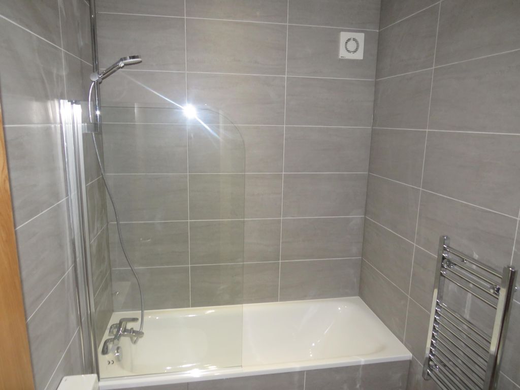 Property photo 3 of 5 Bathroom
