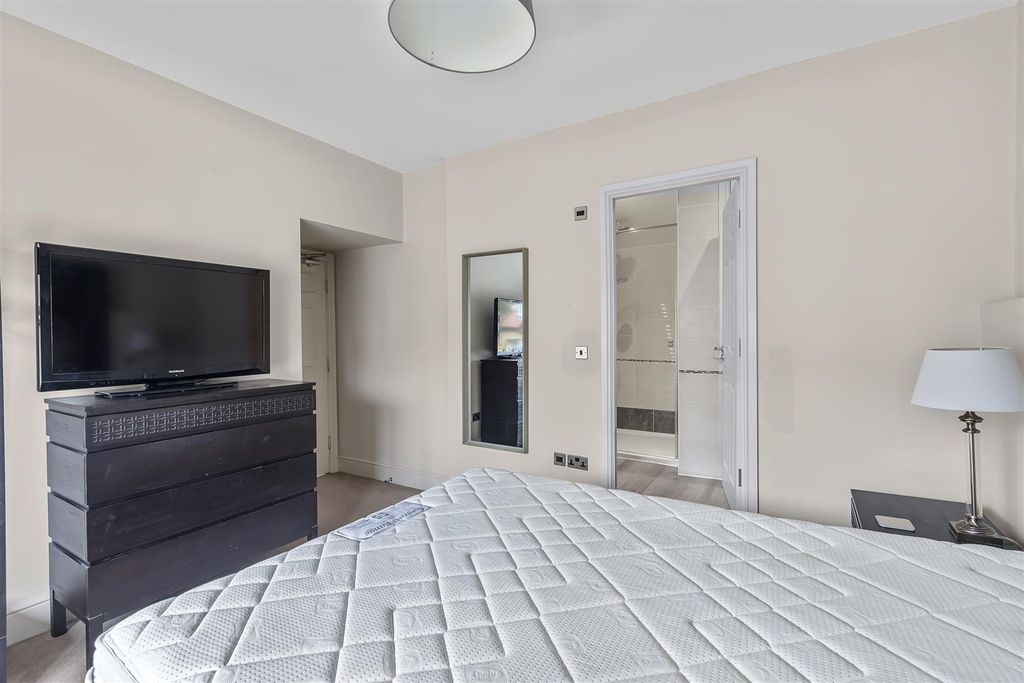Additional image 9 of 1 bed flat for saleCrescent Court, Ilkley LS29