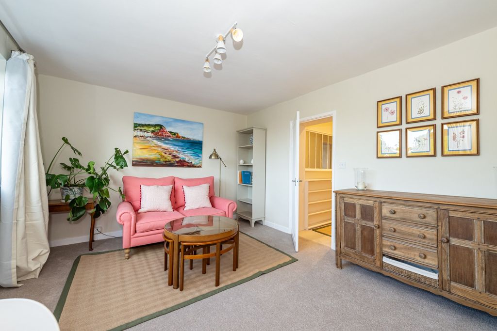 Property photo 1 of 19 4381082