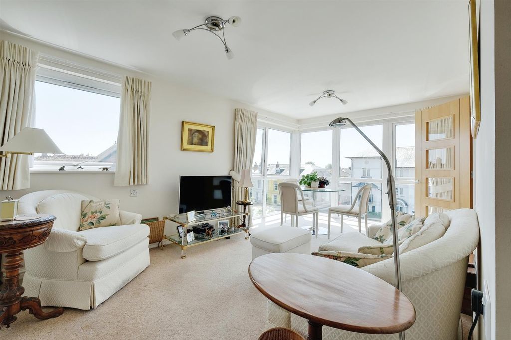 Property photo 1 of 22 c665854F-A503-ee11-8F6E-6045Bdd2c3B2.Jpg