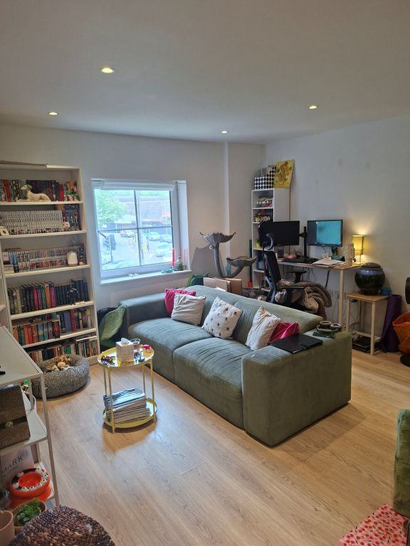 Property photo 3 of 5