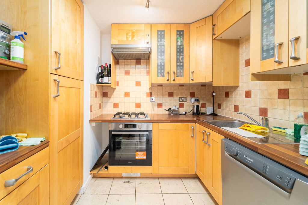 Property photo 3 of 14 Ndb07578-Edit