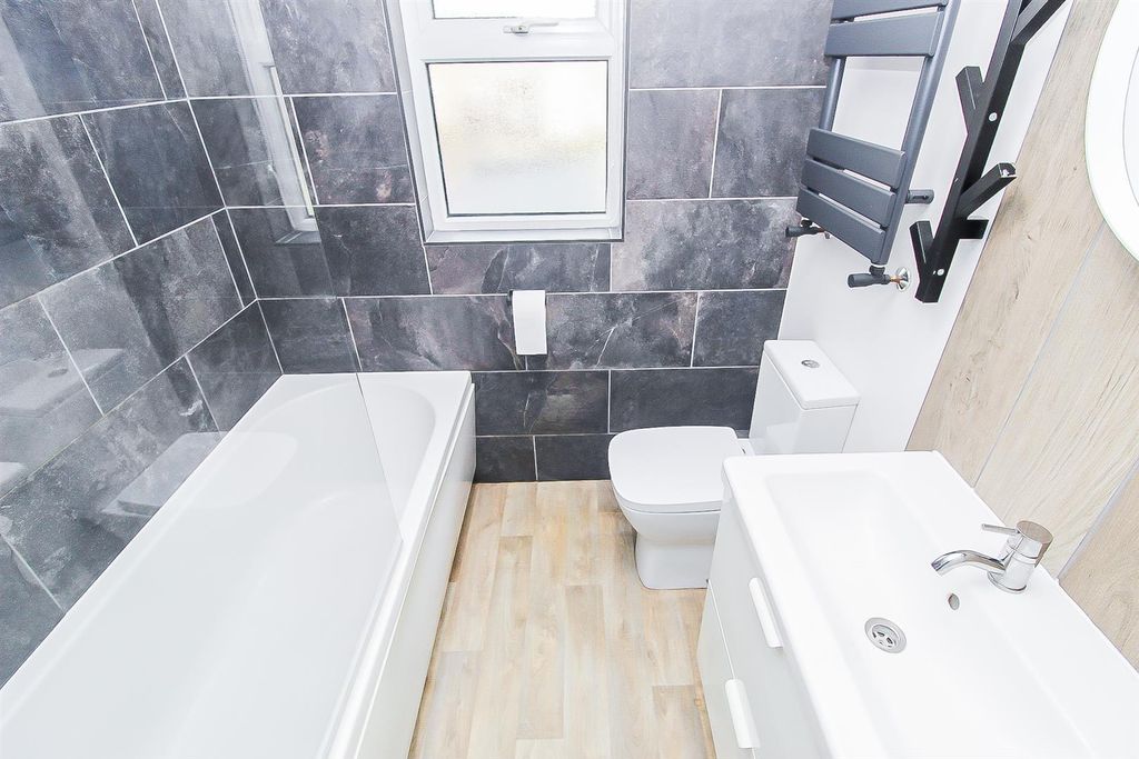 Property photo 2 of 13 Bathroom