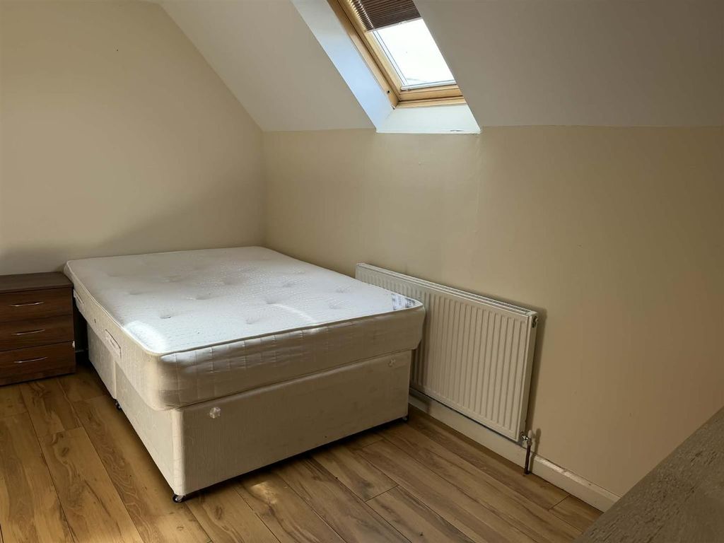 Property photo 1 of 9 F1Eafa6A-0036-43B3-A8A2-c63Db20c8ce1.Jpeg