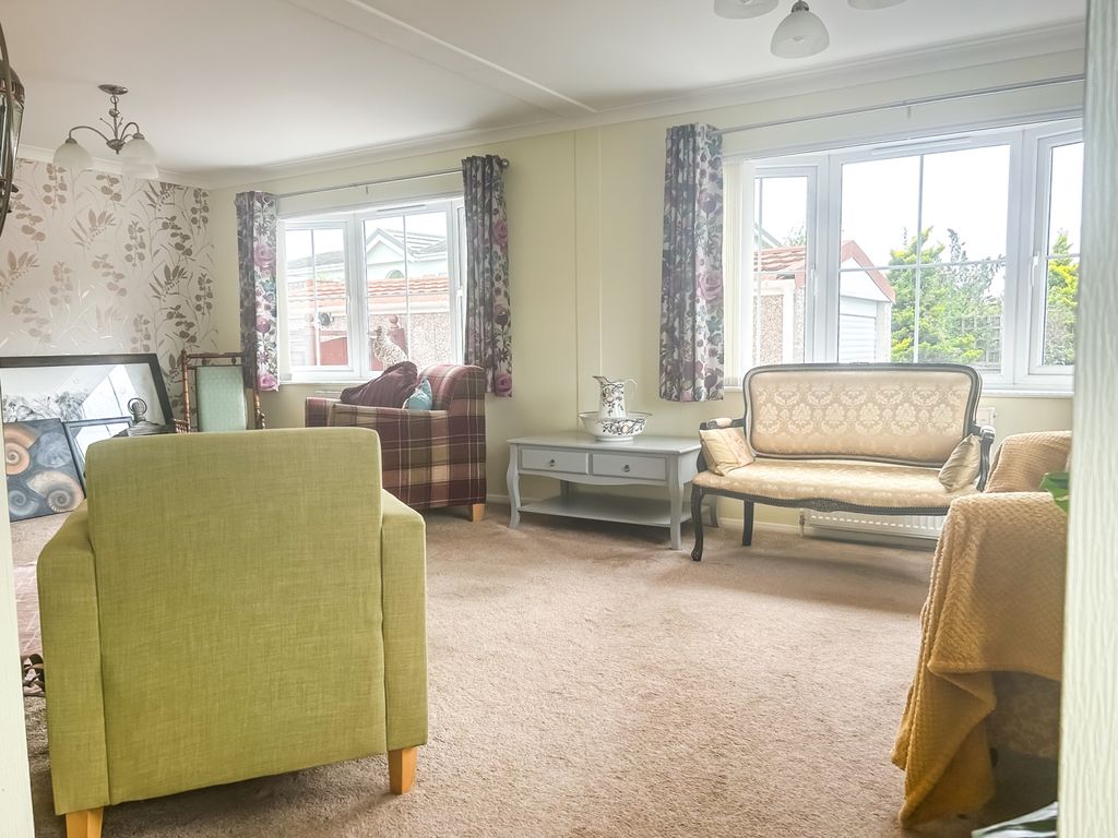 Property photo 3 of 18 Hazelgrove Ewemove Saltburn-3