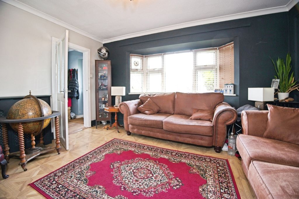 Property photo 2 of 20 Living Area