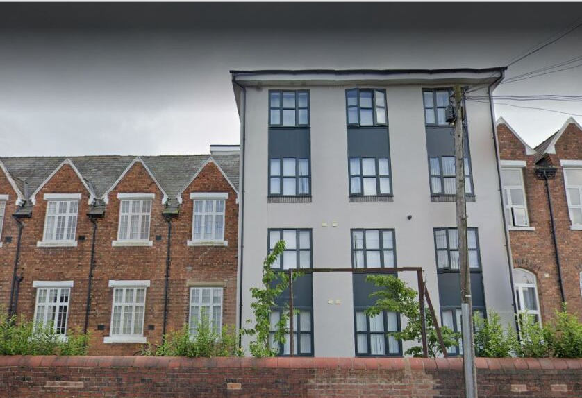 Property photo 1 of 9