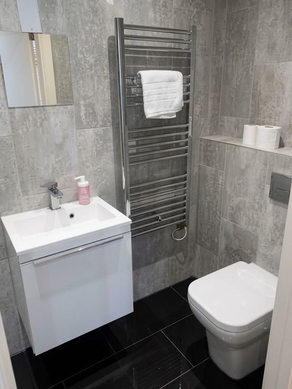 Property photo 3 of 6 Bathroom