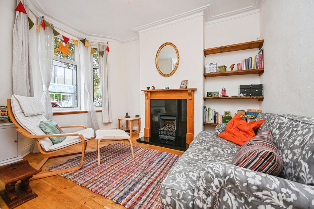 Property photo 2 of 12 Pbox-Img.Jpg