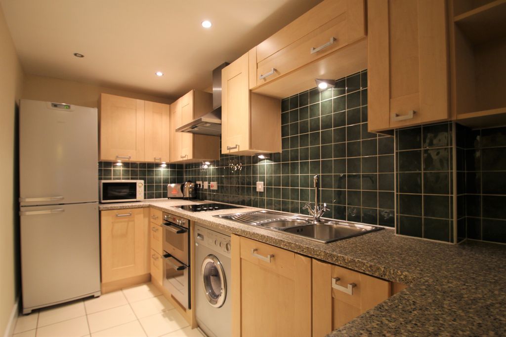 Property photo 2 of 6