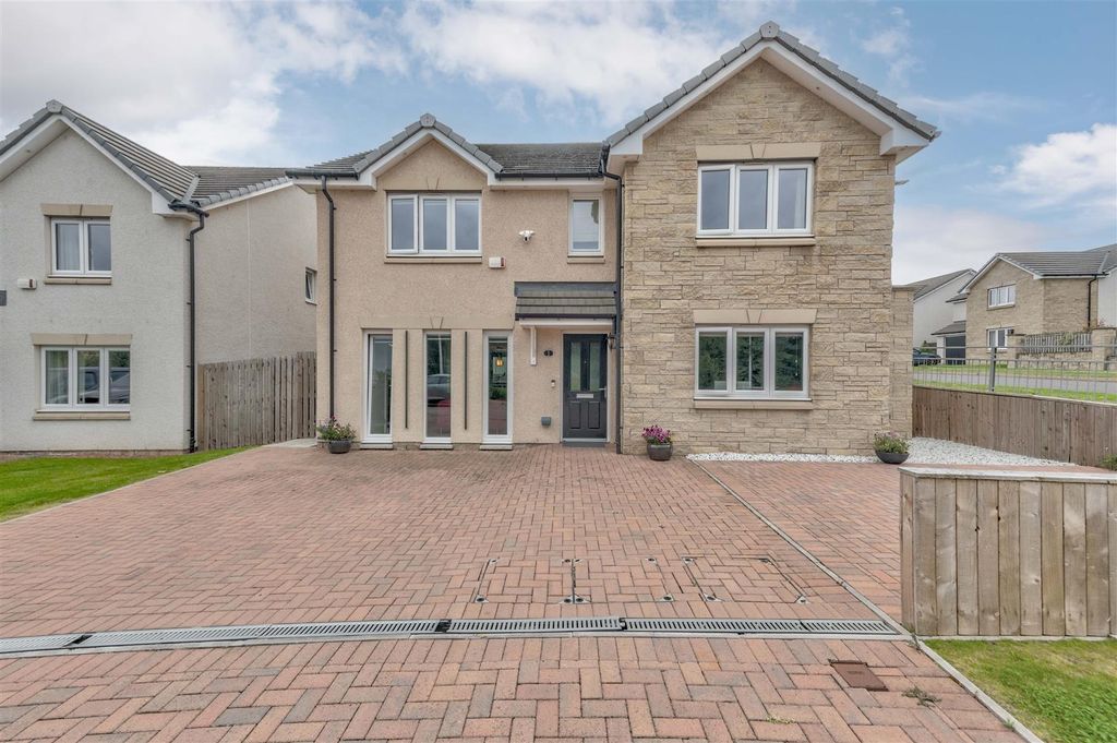 Property photo 1 of 56 1 Angus Crescent Monifieth-57.Jpg