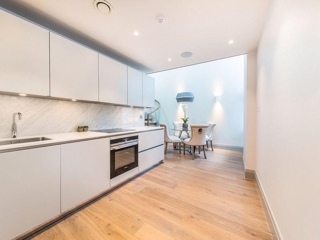 Property photo 2 of 23 Strand Chambers