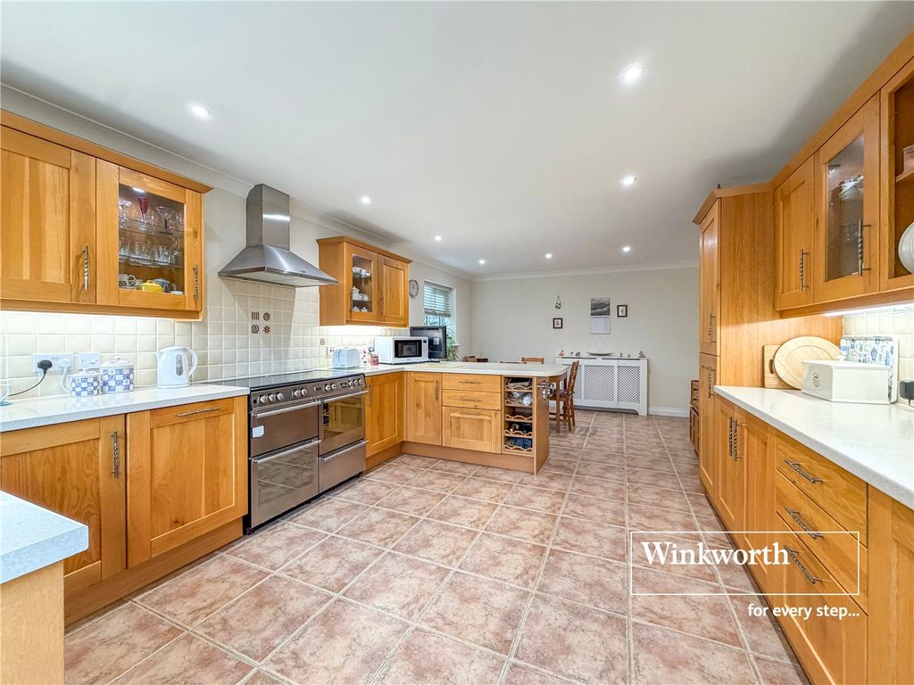 Property photo 2 of 19 Picture No. 07