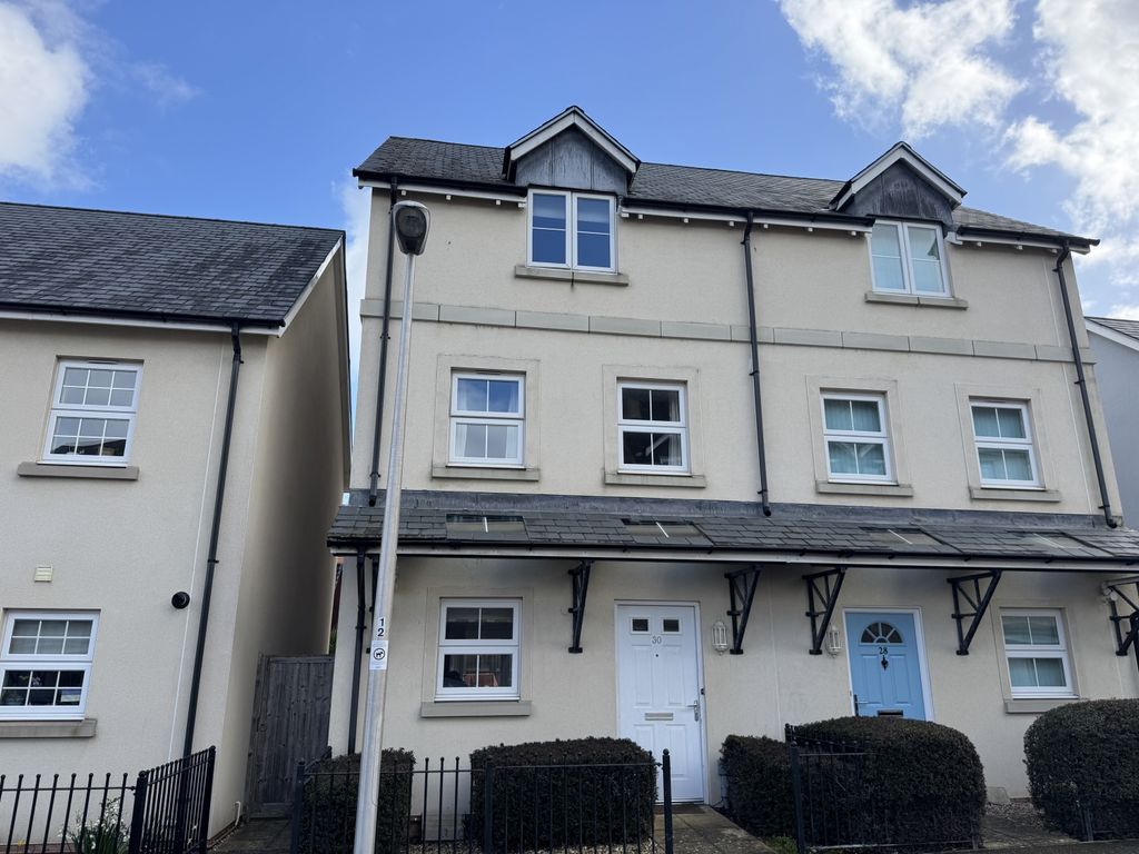 Property photo 1 of 11 Img_0069