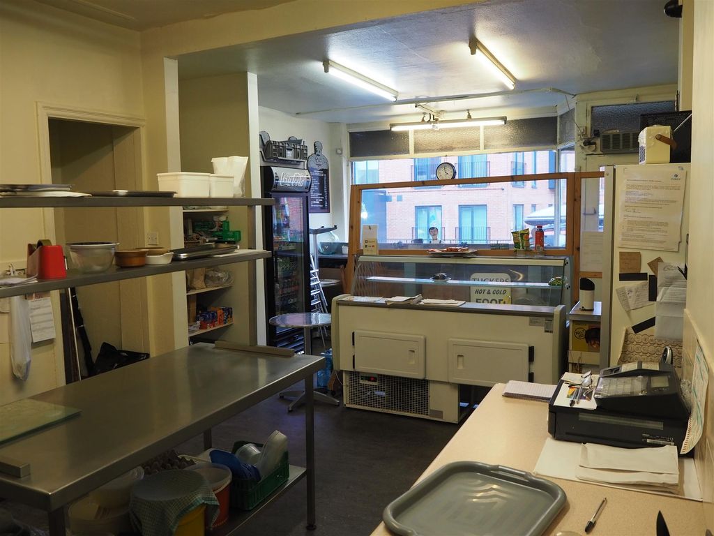 Property photo 3 of 6 Photo 2