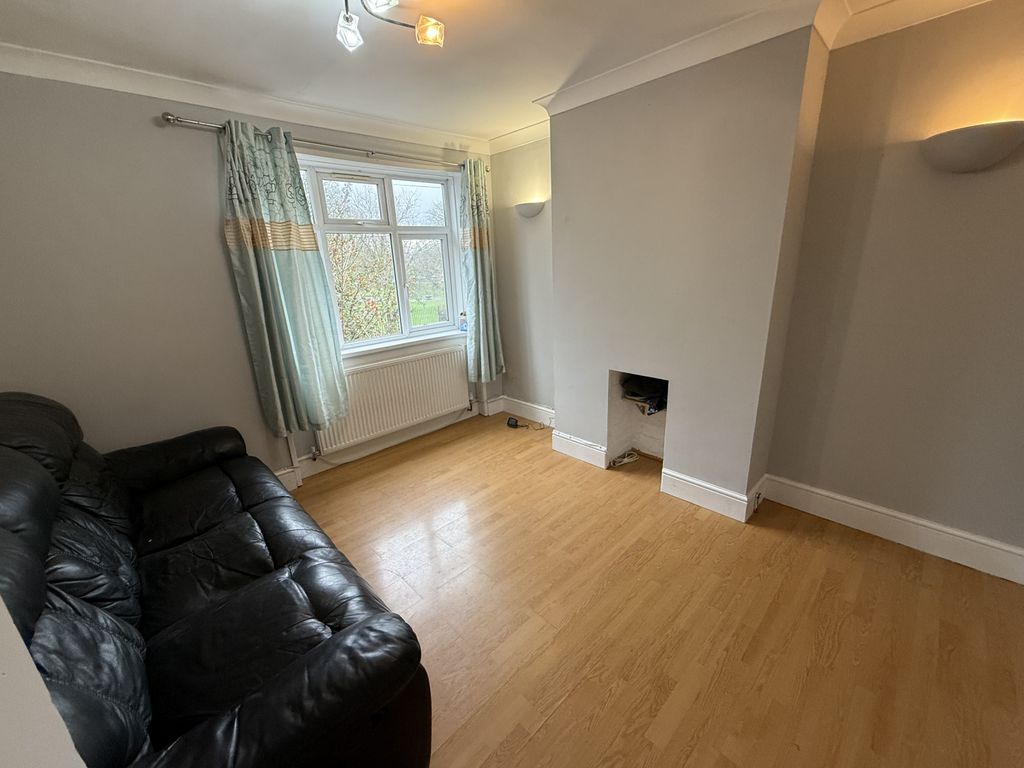 Property photo 2 of 6 Gallery