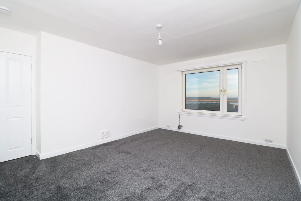 Property photo 2 of 11 Photo 2