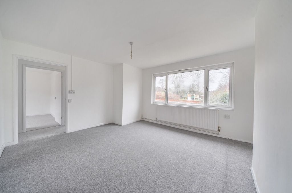 Property photo 3 of 14 Living/Dining Room