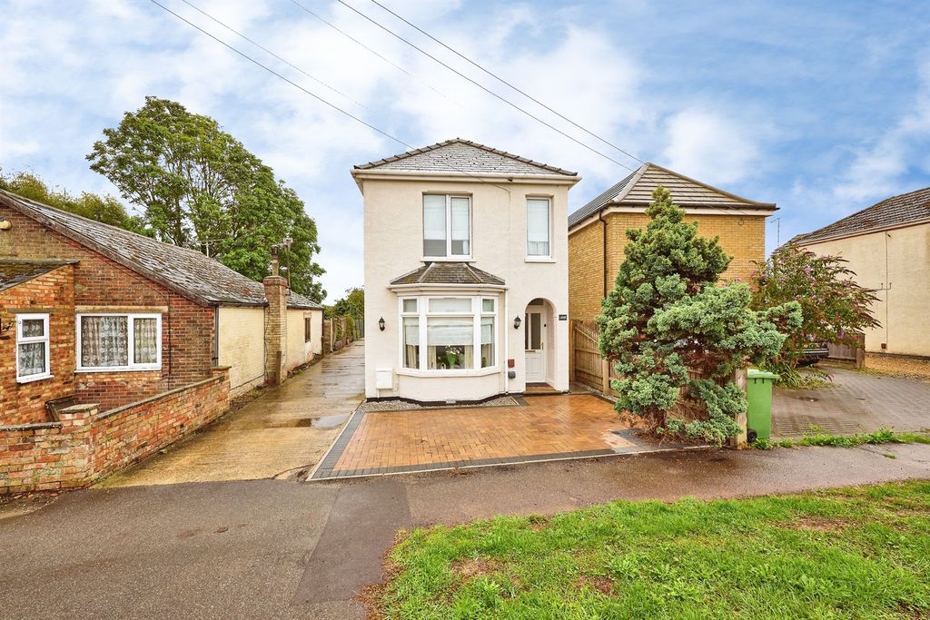 Property photo 1 of 19