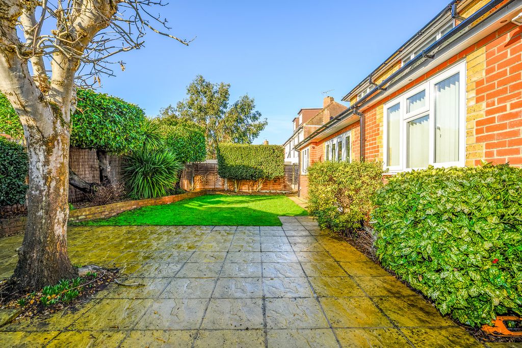 Property photo 3 of 15