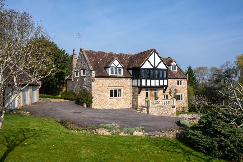 Property photo 1 of 36 Image