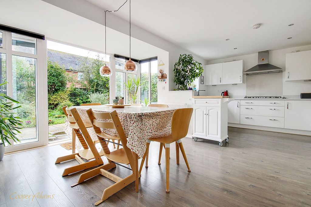 Property photo 1 of 21 Kitchen/Dining Room