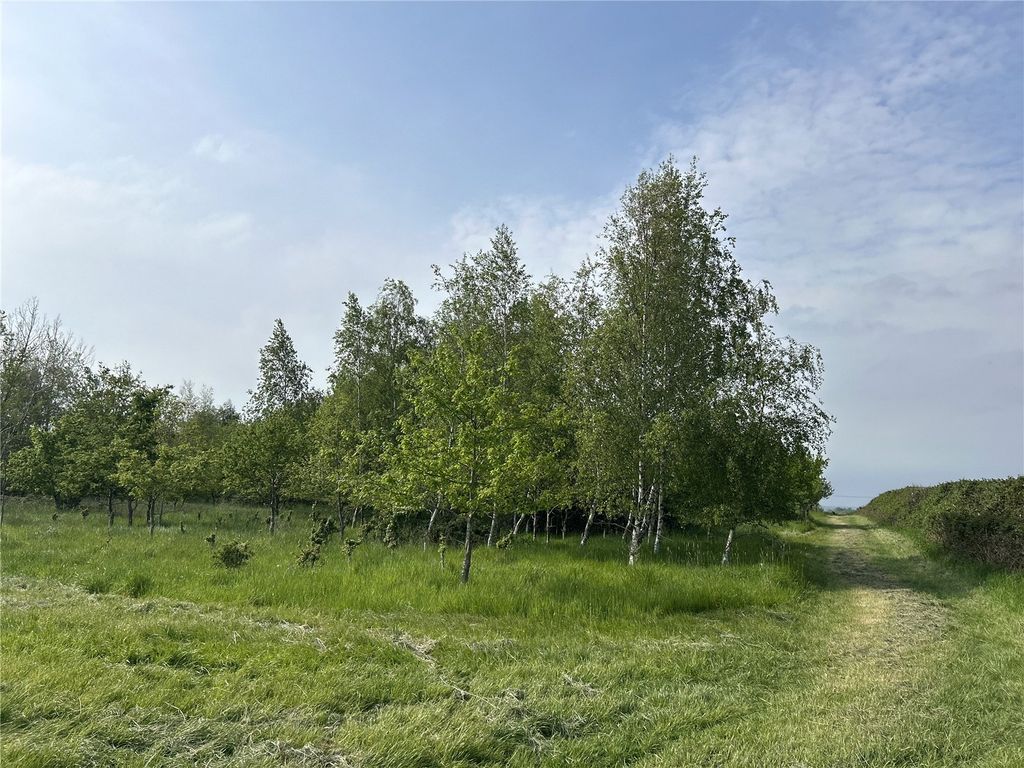 Property photo 1 of 9 Picture No. 03