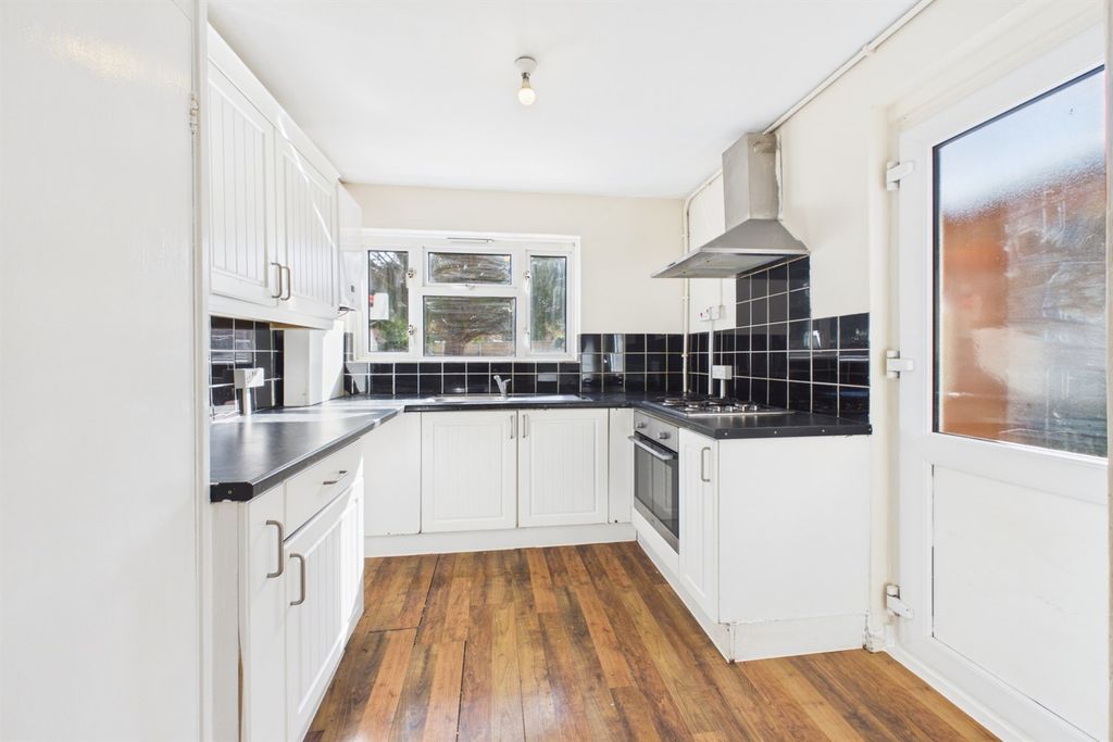 Property photo 2 of 15 Kitchen