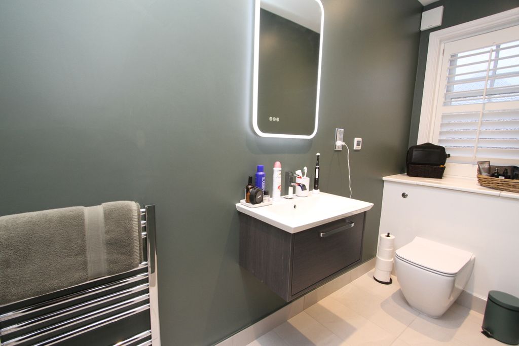 Additional image 33 of 5 bed semi-detached house for saleGaudick Road, Eastbourne BN20