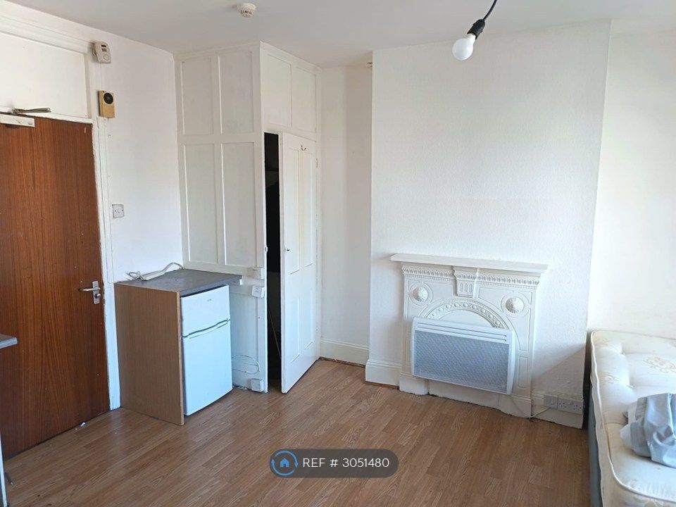 Property photo 1 of 4