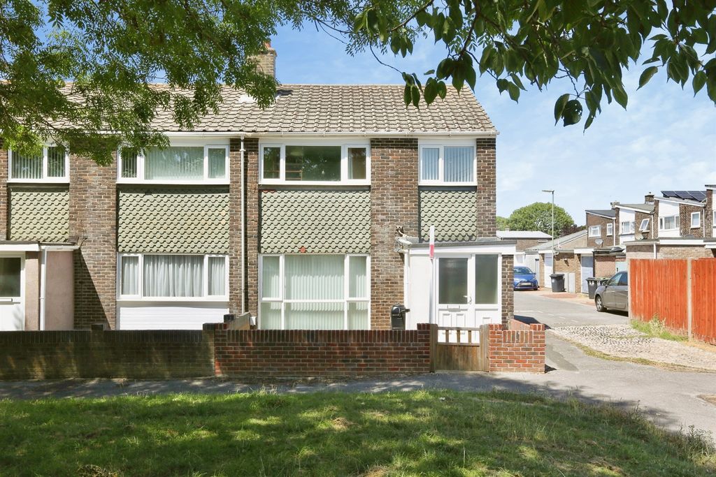 Property photo 1 of 12