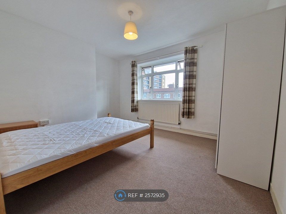 Property photo 3 of 9 Bedroom 1