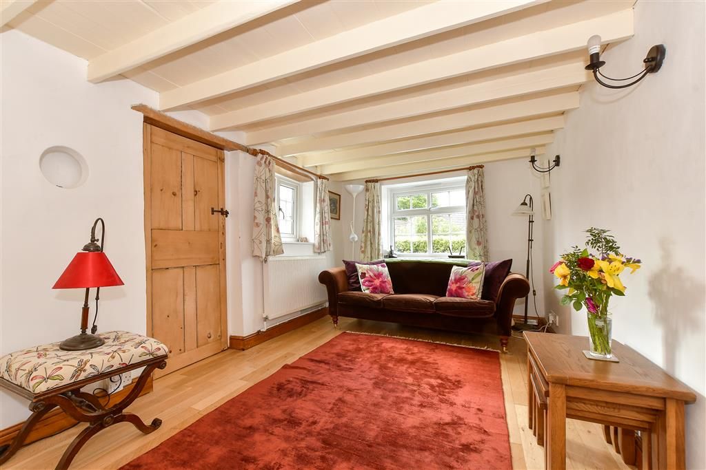 Property photo 3 of 13 Sitting Room