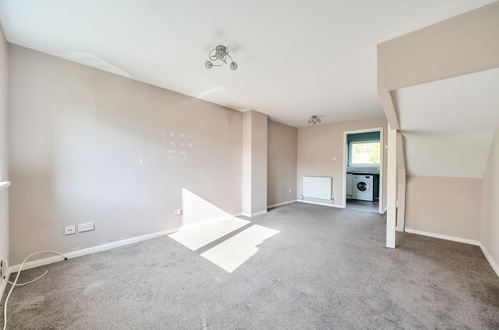 Property photo 3 of 13 1447118-1-69F46A8...