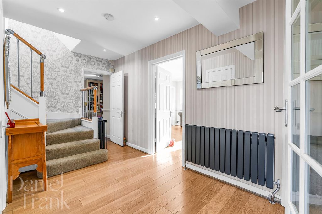 Additional image 23 of 5 bed detached house for saleTycehurst Hill, Loughton IG10